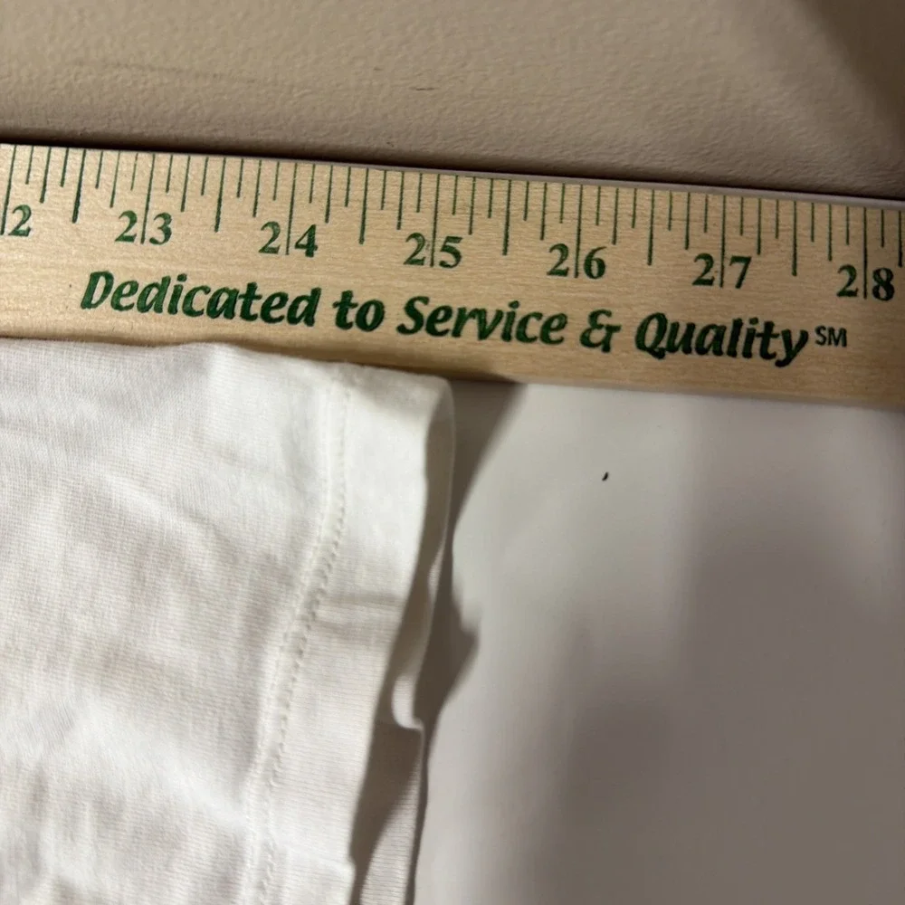 Vineyard Vines T-shirt Size S Mens Vintage Whale Long Sleeve Pocket White